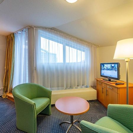 Hotel Rostock West Im "Kritzmow Park" Εξωτερικό φωτογραφία