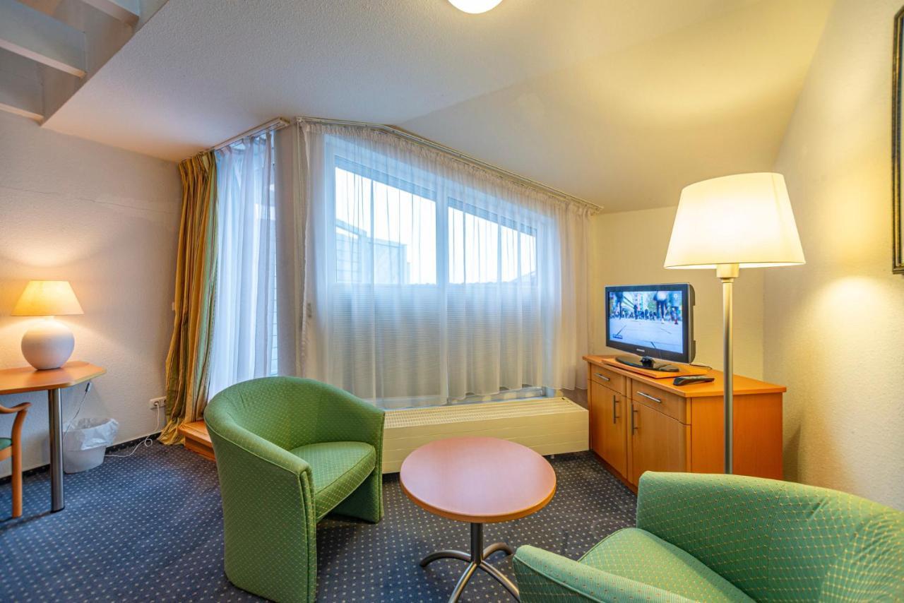 Hotel Rostock West Im "Kritzmow Park" Εξωτερικό φωτογραφία