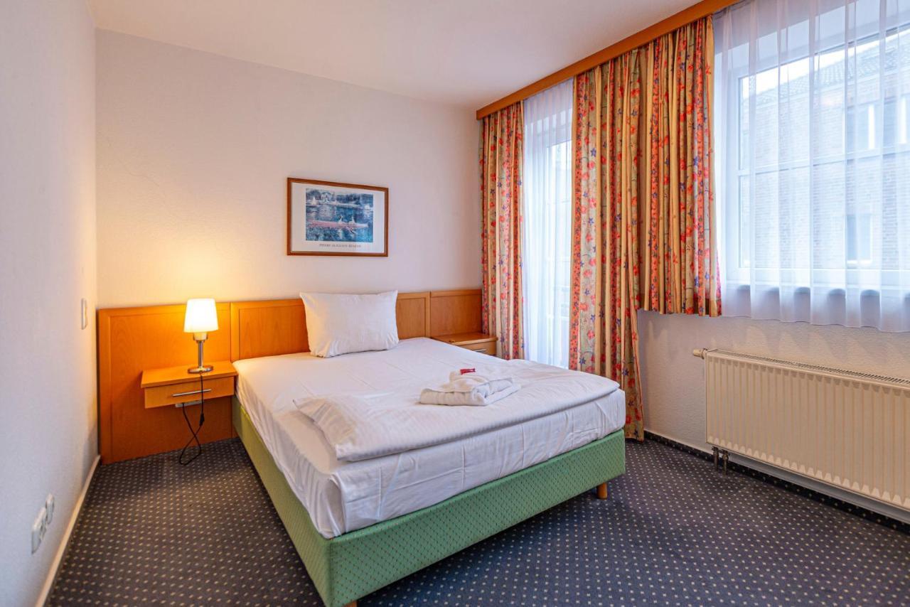 Hotel Rostock West Im "Kritzmow Park" Εξωτερικό φωτογραφία