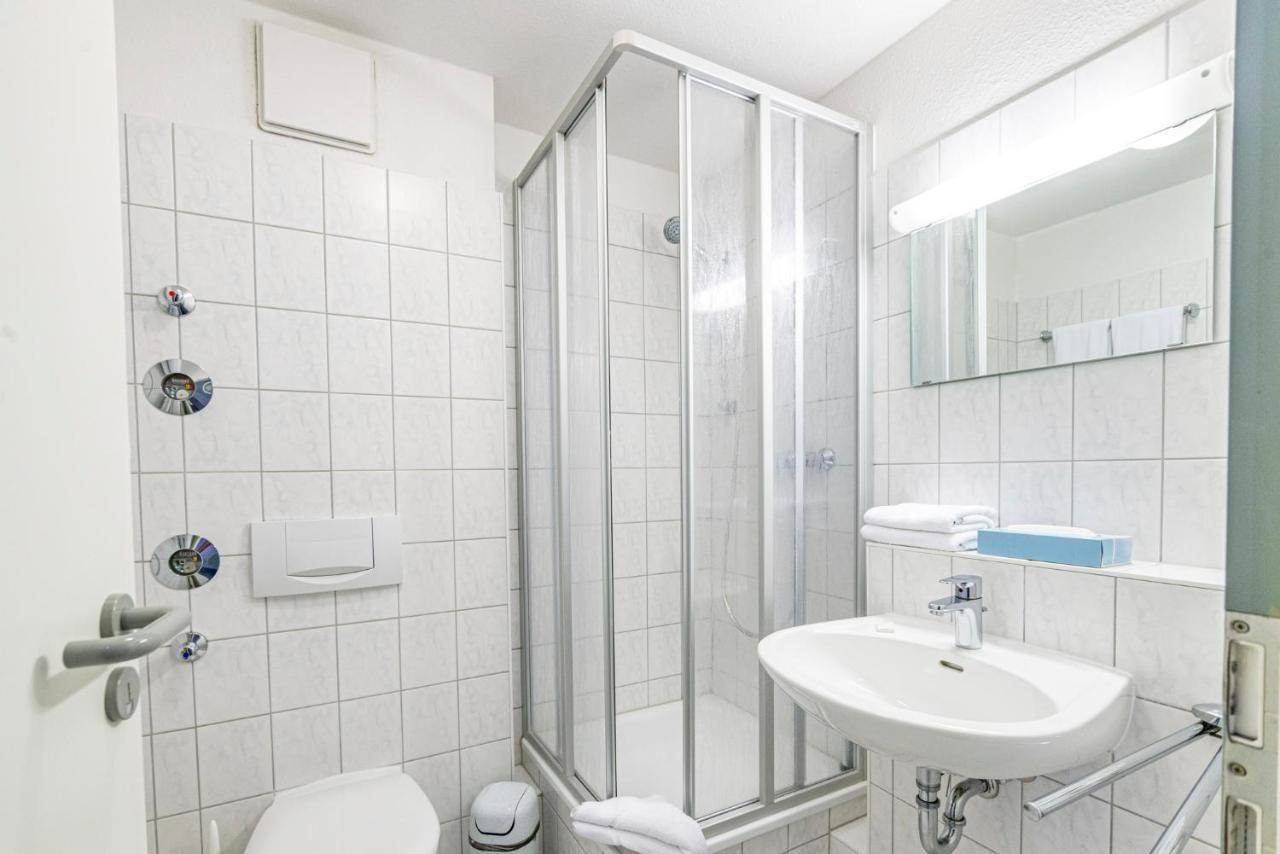 Hotel Rostock West Im "Kritzmow Park" Εξωτερικό φωτογραφία